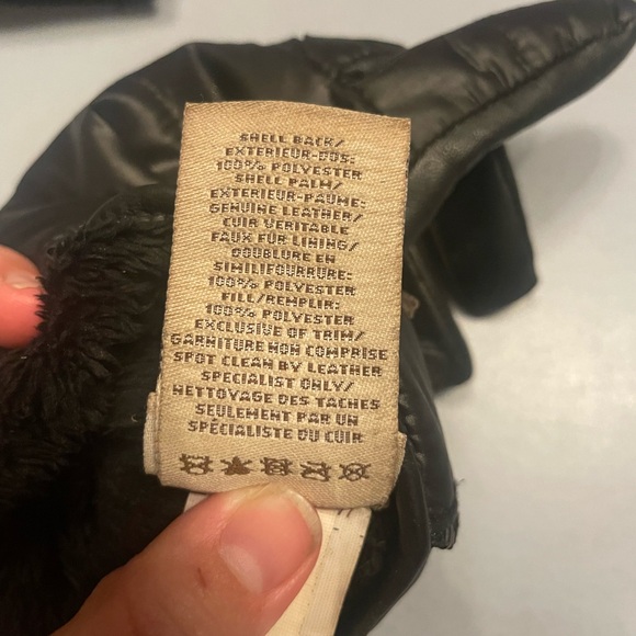 Ugg gloves - Picture 6 of 6